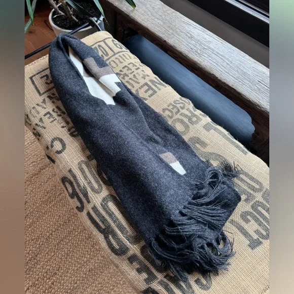 Alpaca wrap